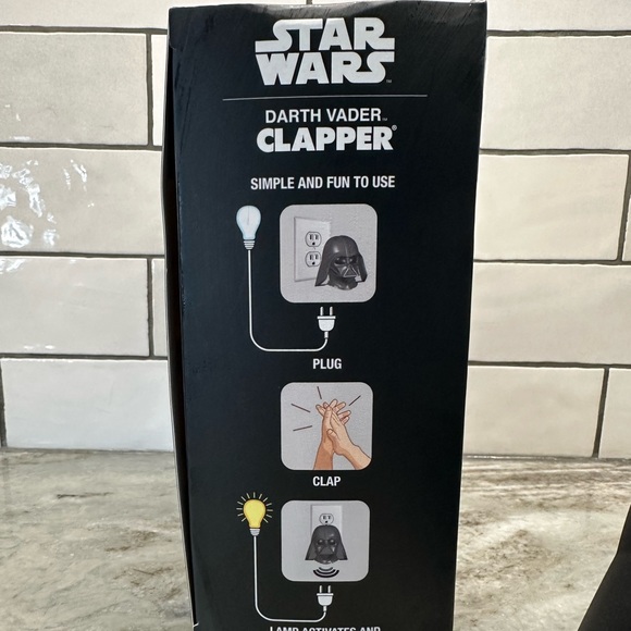 Clapper CL836-01 Star Wars Talking Darth Vader - Picture 2 of 7